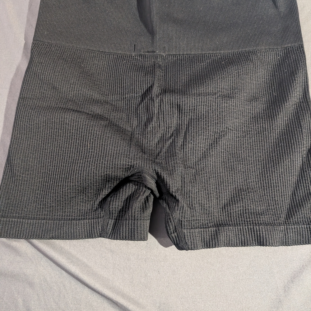Colsie Black Ribbed Shorts XL - Picture 3 of 3